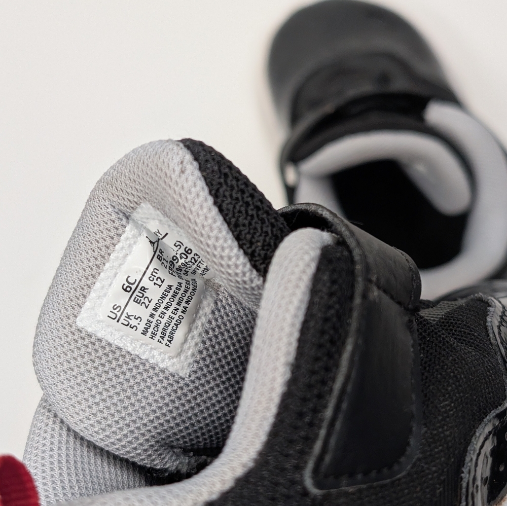 Kids Black and White Sneakers👟 Nike Air Jordan Toddler Sneakers — 6C - Picture 2 of 5